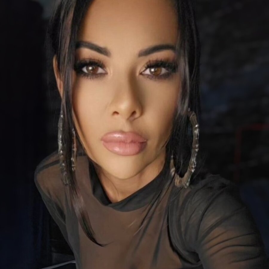 missmonicaperez