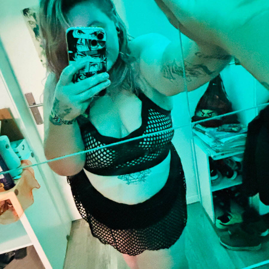 curvy.niaxx
