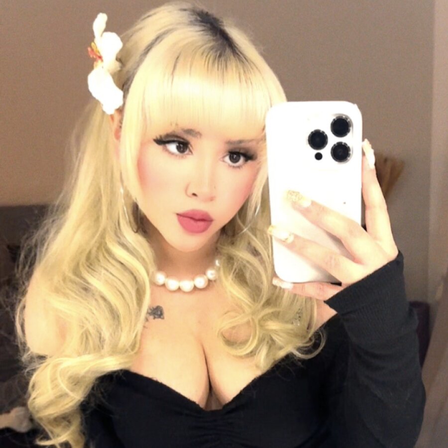 celina_x31