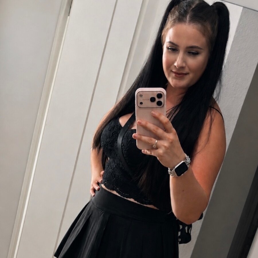 officialmichellesarah