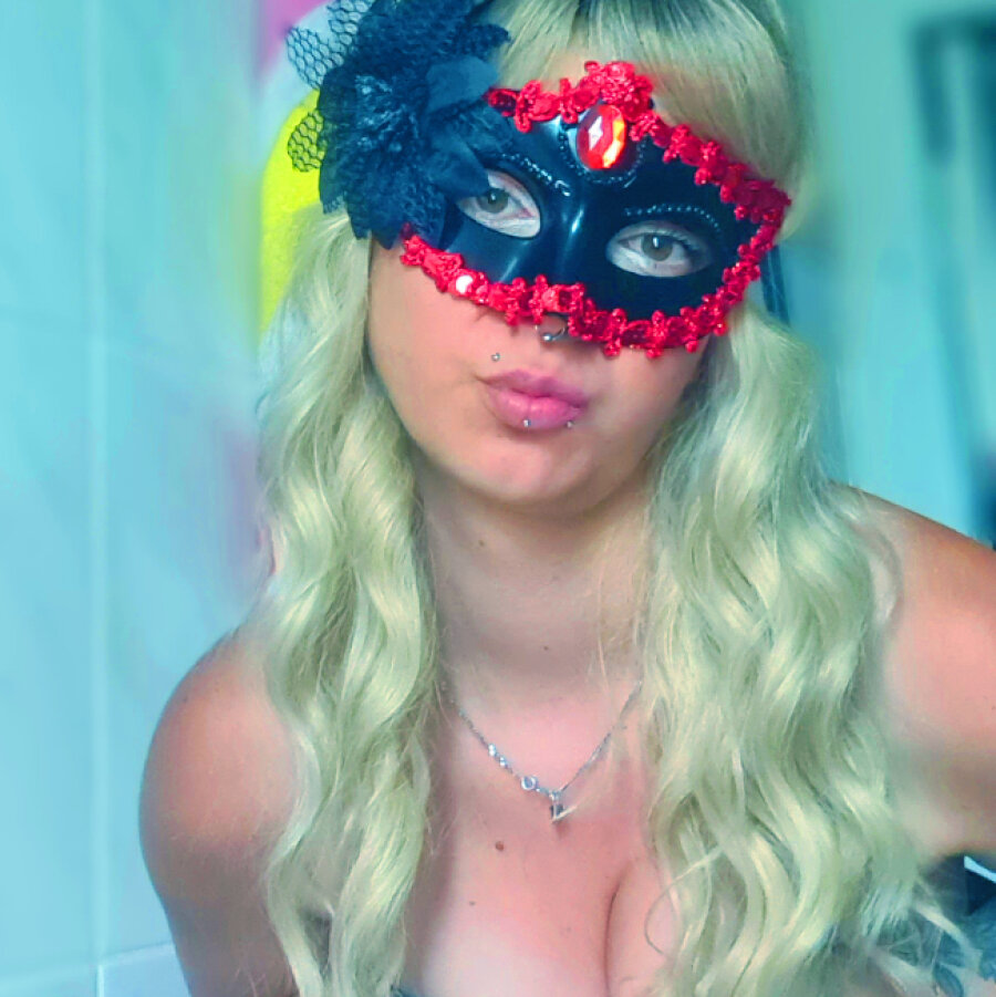ladyy2403