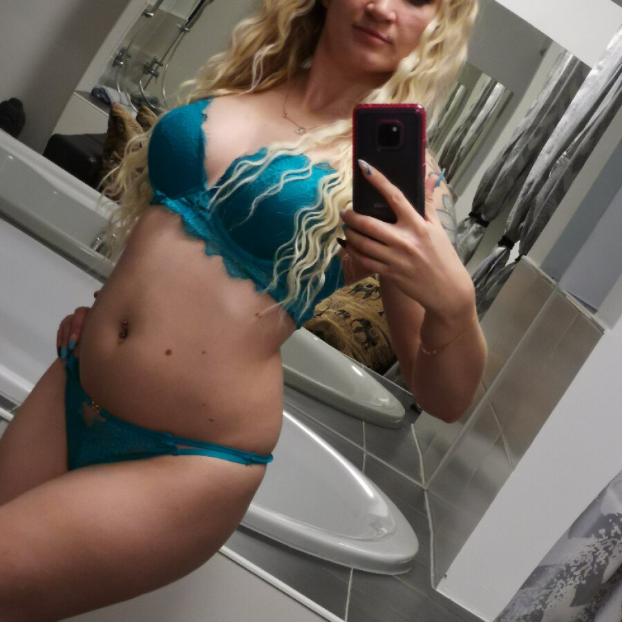 sexyblondine