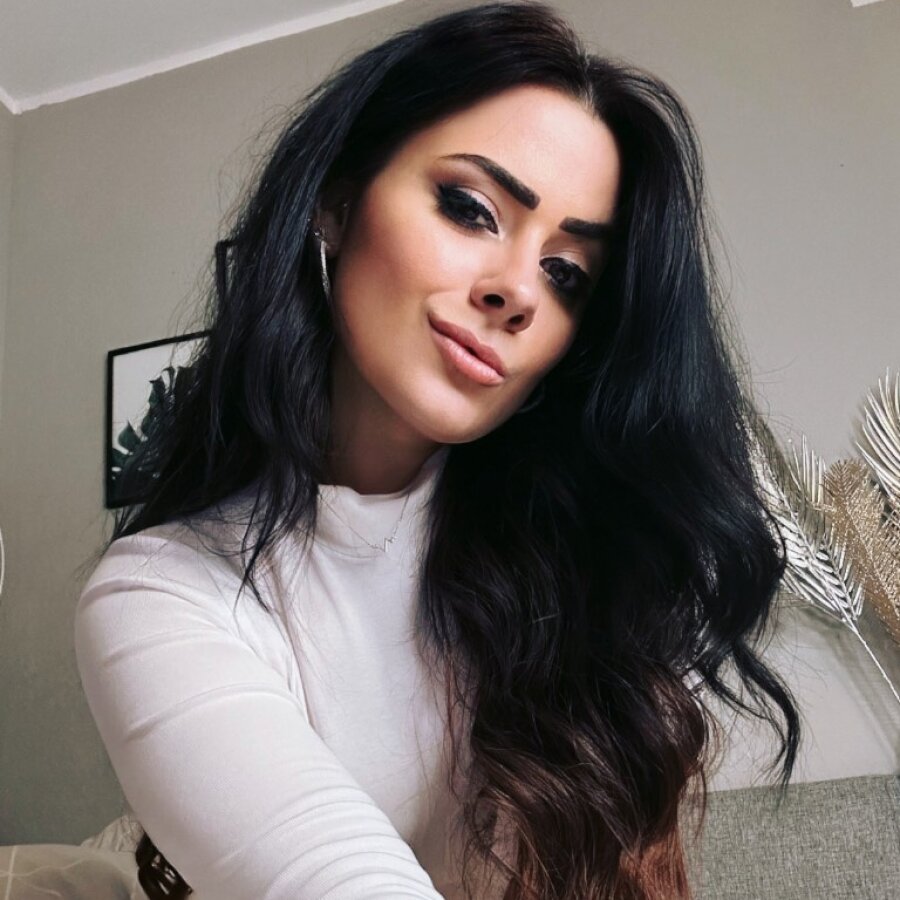 Desilicious life nackt