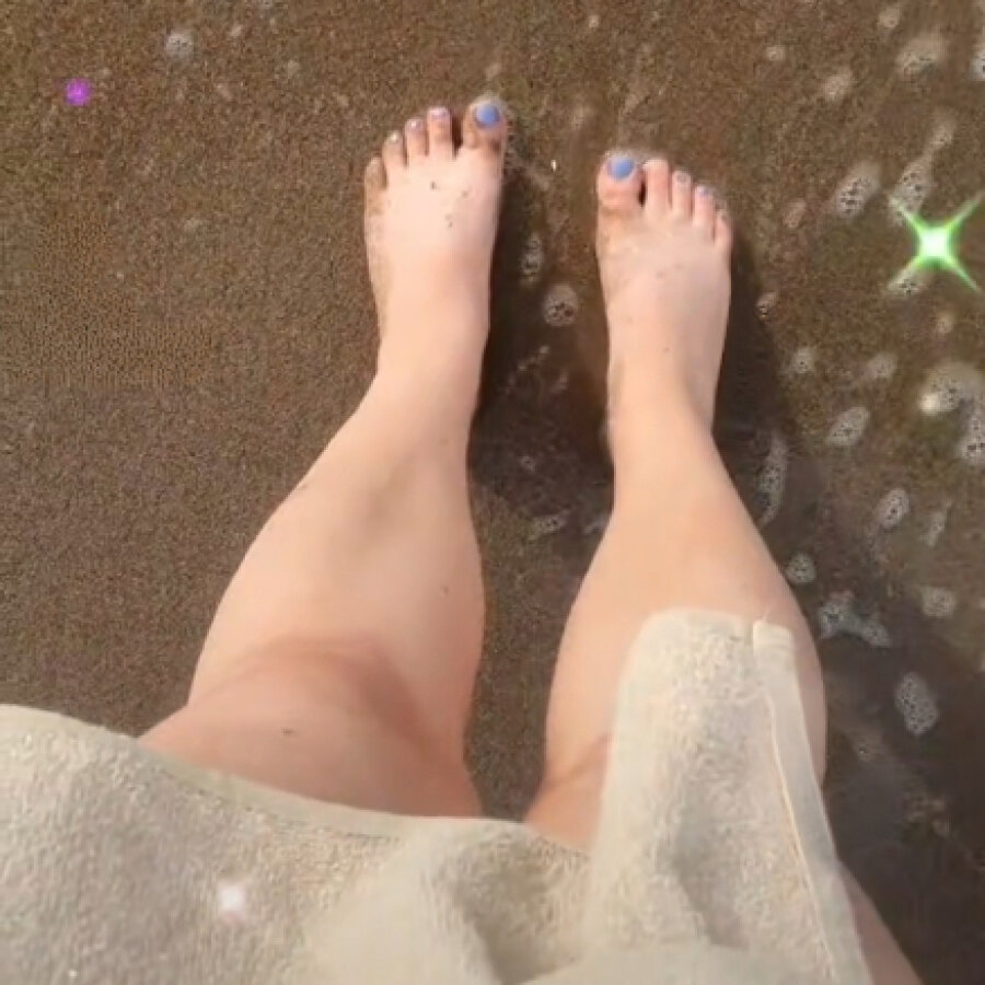 footsweetnaughtyfuesse