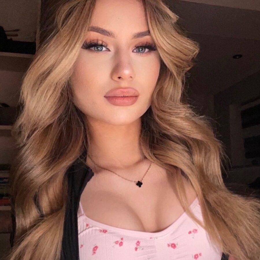 deinekleineblondine_