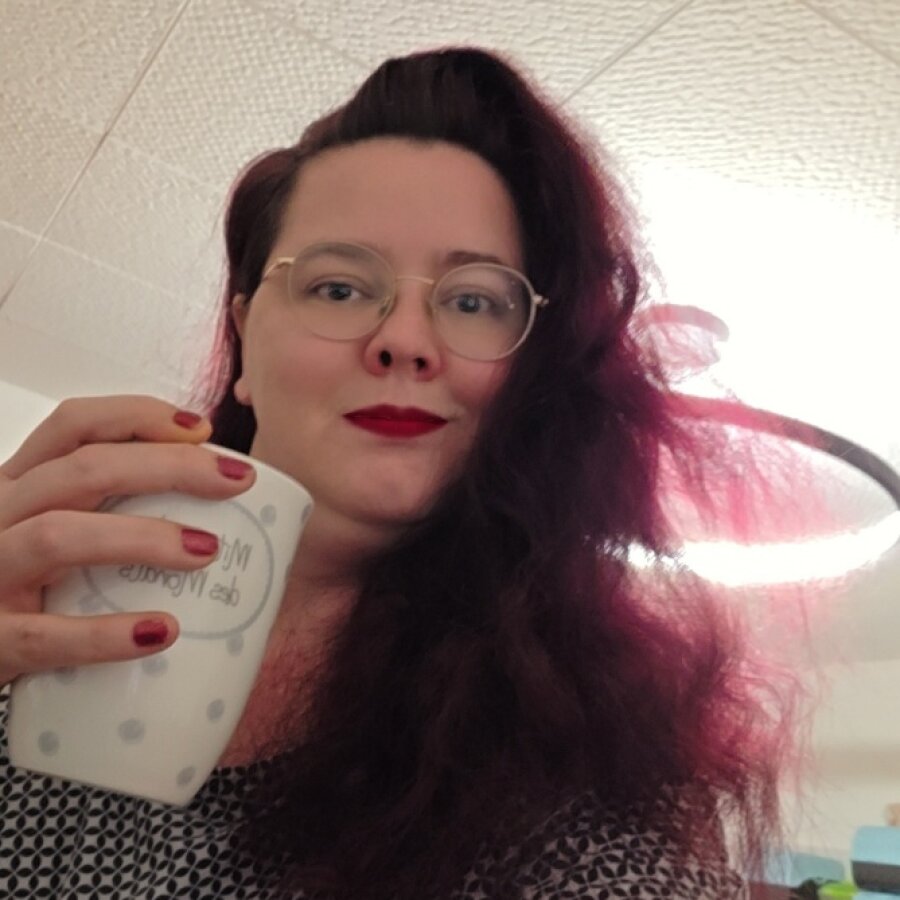 curvysilly06