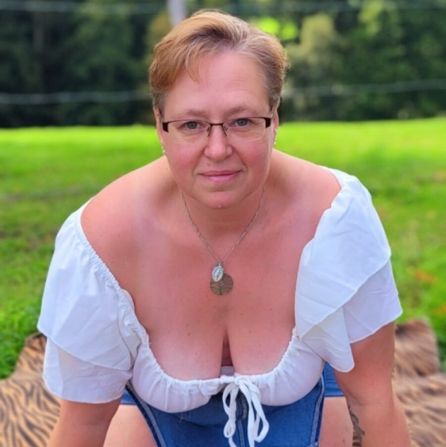 curvylove74