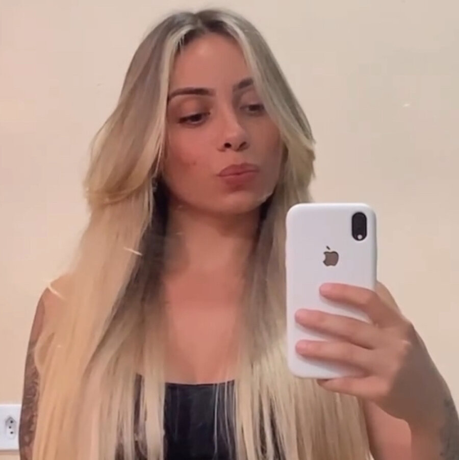 daniela_darose