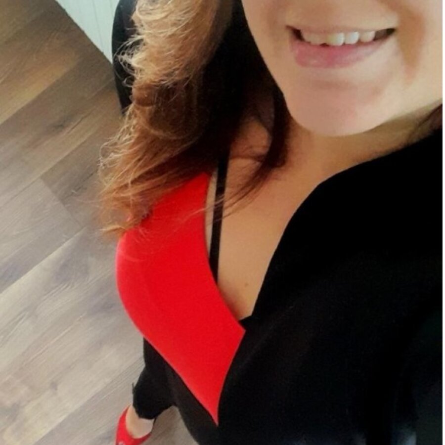 sohotandcurvy